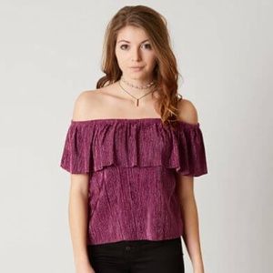 Daytrip Cold Shoulder Top. Burgundy. New with tags
